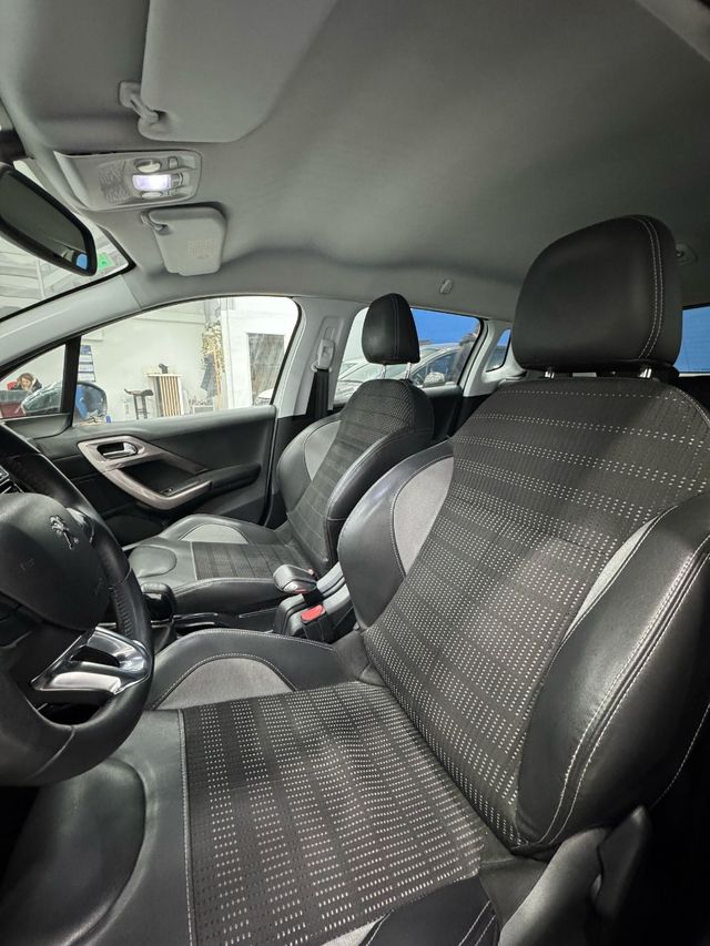 Peugeot 2008 2015