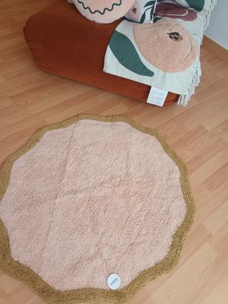 Alfombra rosa y beige - algodón