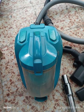Aspiradora Rowenta azul s