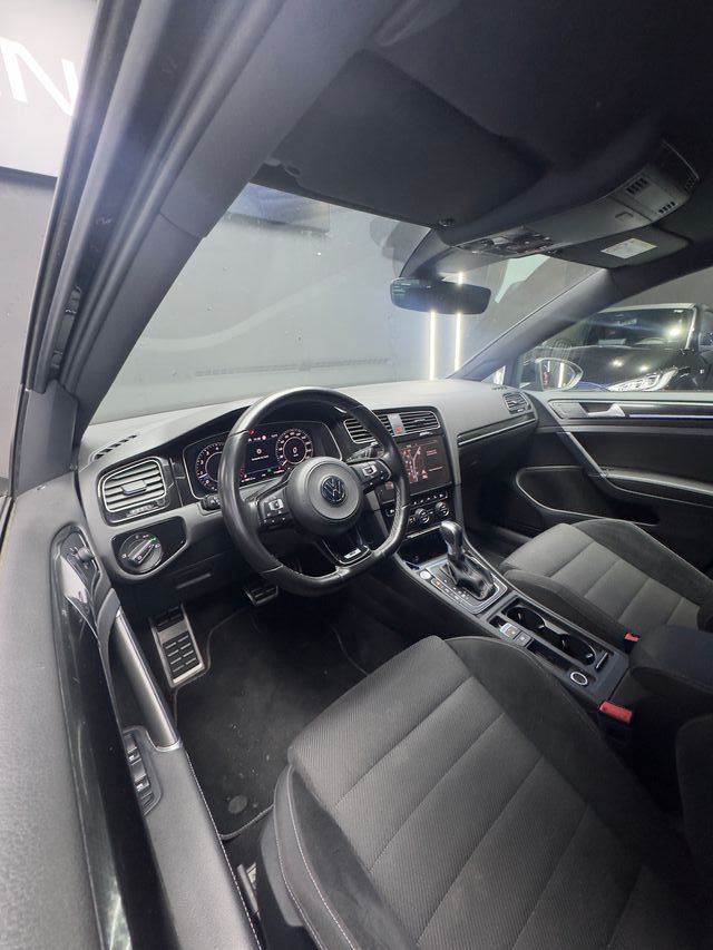 Volkswagen Golf R310 (2018)