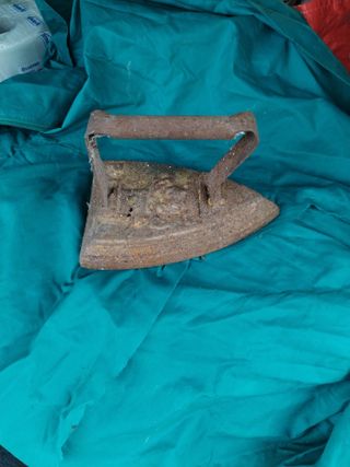 Ferro da stiro antico primi '900