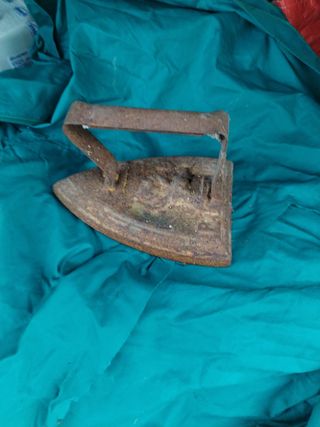 Ferro da stiro antico primi '900
