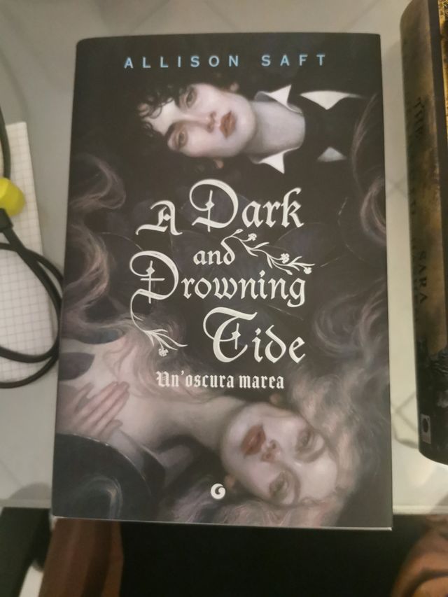 A dark and drowning tide - Un'oscura marea