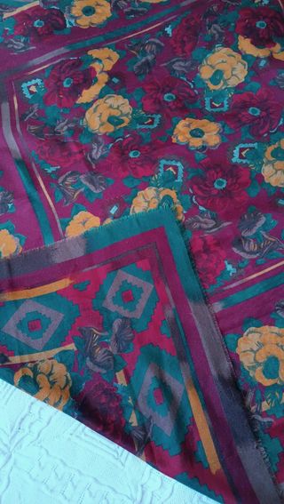 Manton regional: Rojo y verde