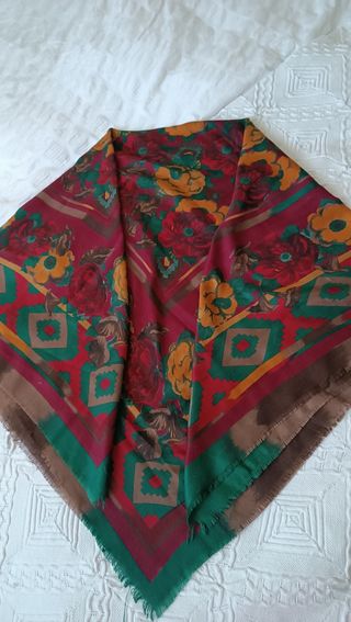 Manton regional: Rojo y verde