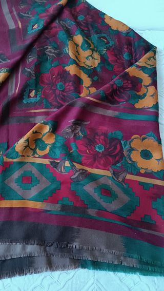 Manton regional: Rojo y verde