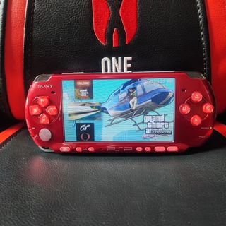 PSP Slim Roja + 50 Juegos