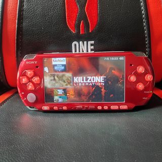 PSP Slim Roja + 50 Juegos