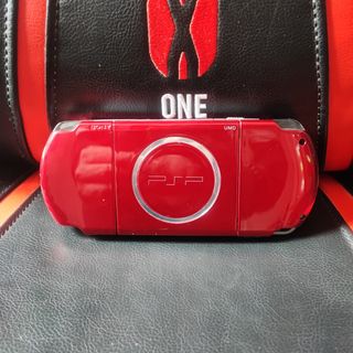 PSP Slim Roja + 50 Juegos