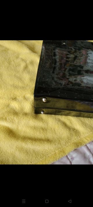 Borsa in vernice Harrods