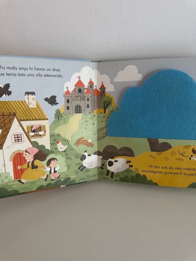 La llegenda de Sant Jordi amb solapes de roba