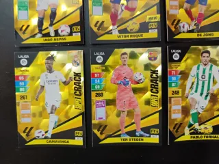 12 SÚPER CRACKS + 3 LIMITADAS ADRENALYN XL 2023-24