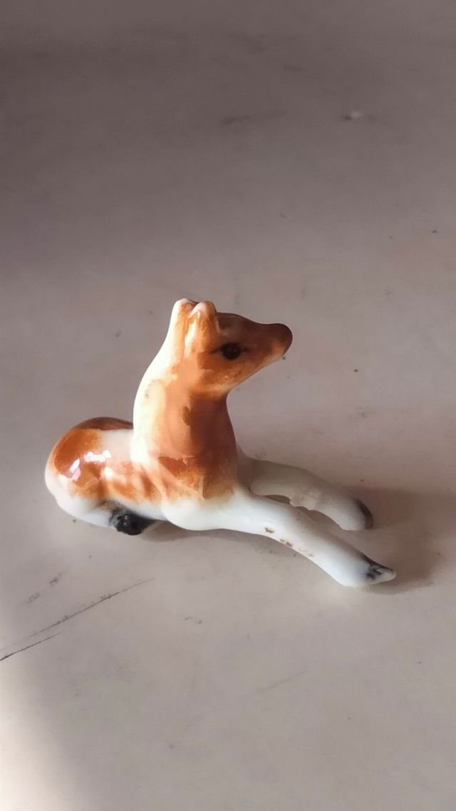 PEQUENOS CAVALOS DE CERÂMICA