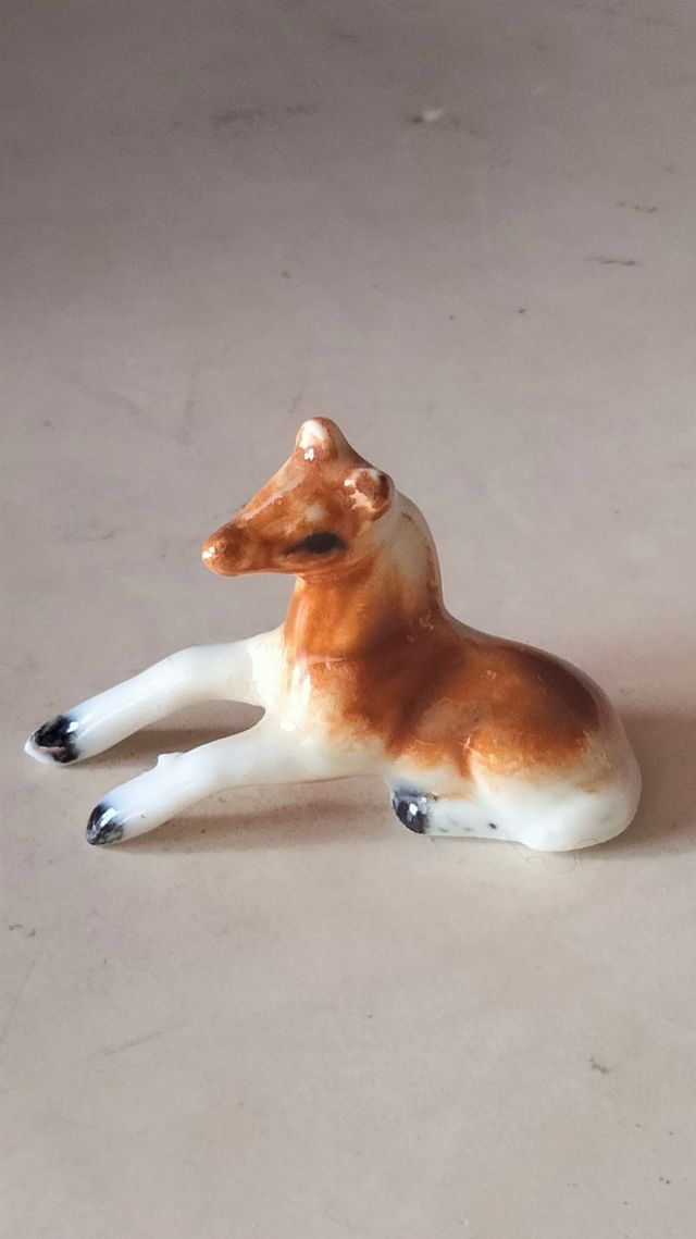 PEQUENOS CAVALOS DE CERÂMICA