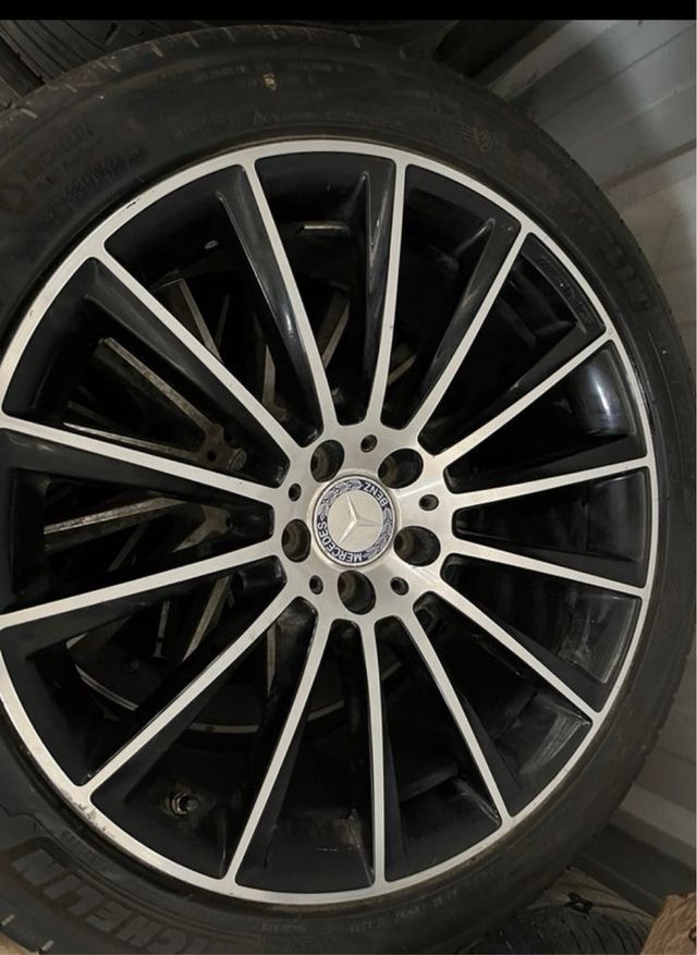 Llantas mercedes 285/40/20 clase GLC GLE clase ML