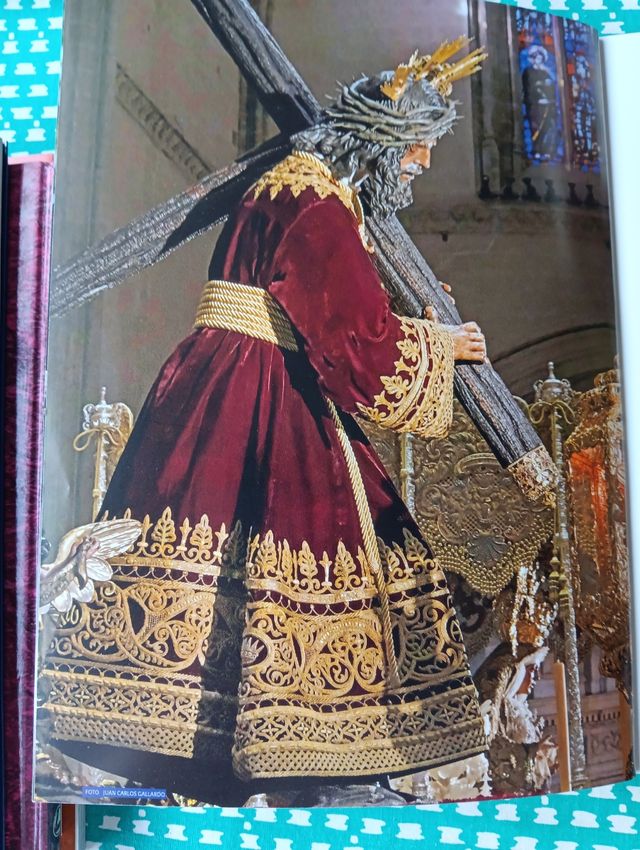 Sevilla Cofradiera Semana Ssnta 2025