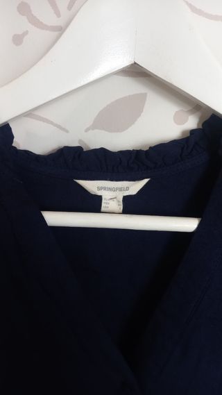 Vestido midi Zara. 