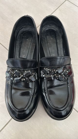Scarpe Loafers Nere con Cristalli