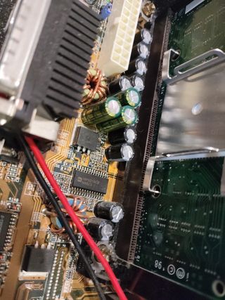 Placa Base Asus P2B con procesador 