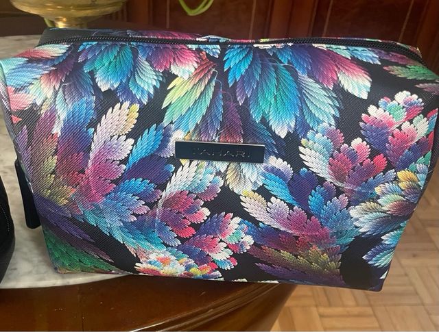 Tahari - Neceseres de viaje multicolor