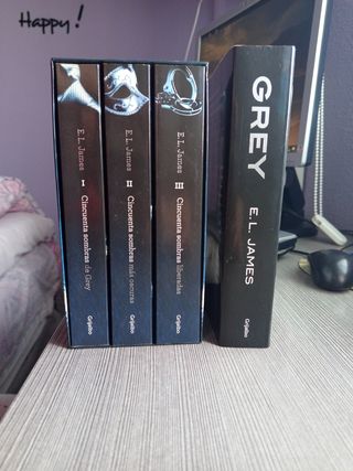Trilogía Cincuenta sombras(estuche)+ libro de Grey