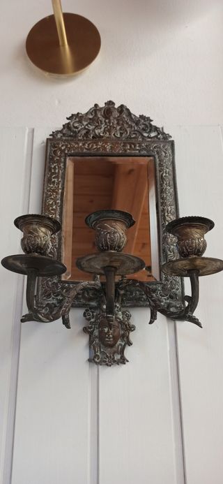 Specchio antico e Candeliere
