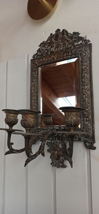 Specchio antico e Candeliere