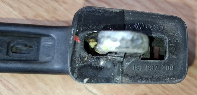 Manilla de puerta trasera derecha VW Golf MKII