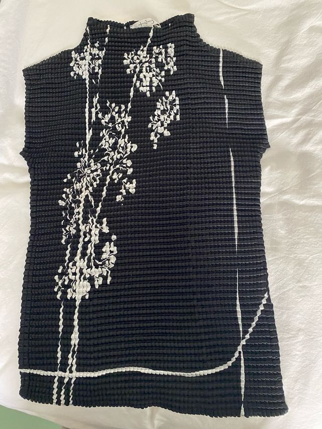 Top negro y blanco elástico