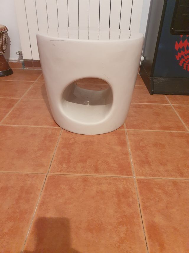 MESA AUXILIAR DE DISEÑO.