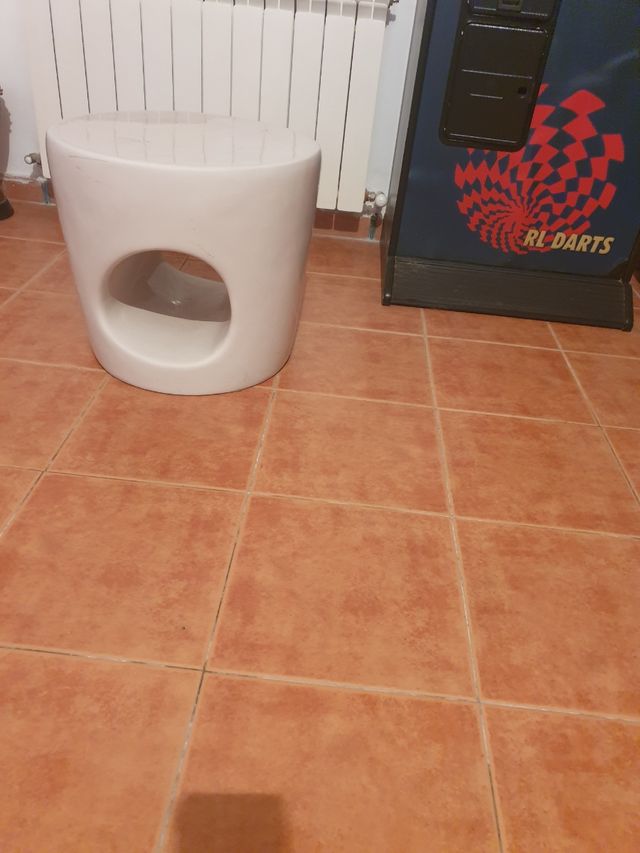 MESA AUXILIAR DE DISEÑO.