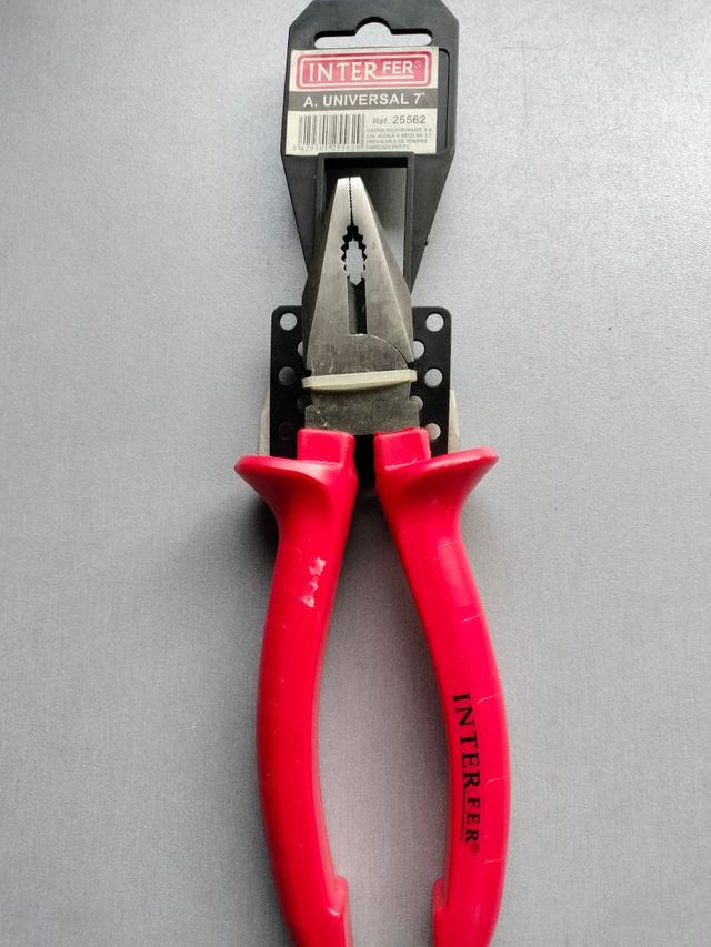 ALICATE INTERFER UNIVERSAL 7" REF.25562 180MM PVC