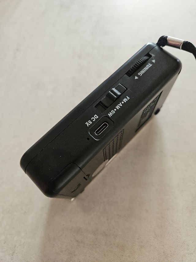 Radio portátil JOC TG-77