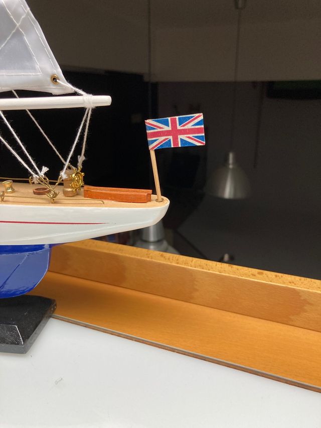 Barco de madera ENTERPRISE