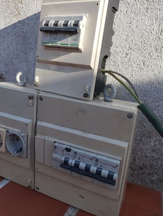 Cuadros eléctricos antiguos
