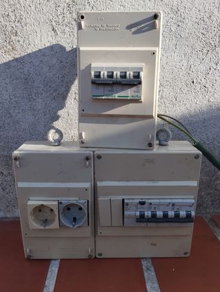 Cuadros eléctricos antiguos