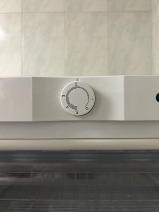 Congelador vertical eléctrico grande. marca LINX