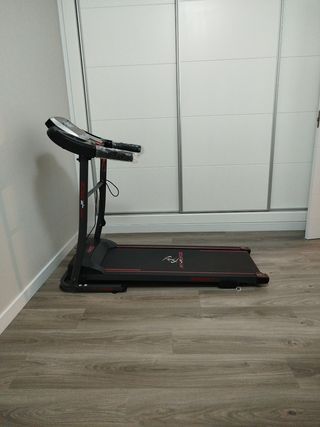 CINTA DE CORRER 1600W FIT-FORCE
Velocidad 15KM 