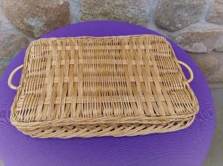 Cesto de mimbre cambiador vintage