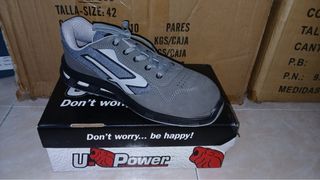 Botas tácticas lowa negras