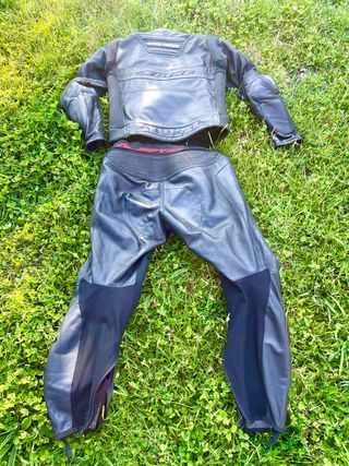 Traje moto cuero Spike 2 piezas