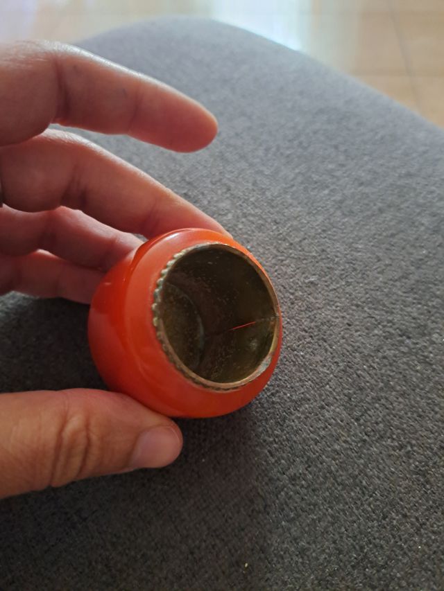 Porta pillole vintage arancione