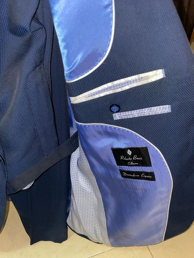 Traje nuevo azul marino Roberto Bassi