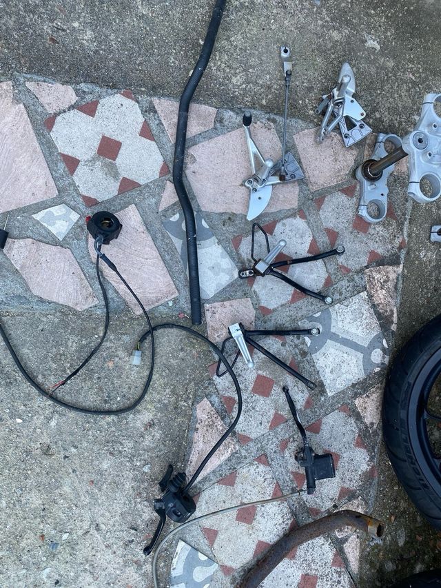 PIEZAS PARA RIEJU RS2 O SIMILAR