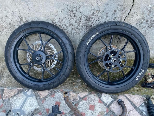 PIEZAS PARA RIEJU RS2 O SIMILAR