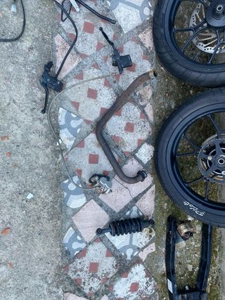 PIEZAS PARA RIEJU RS2 O SIMILAR