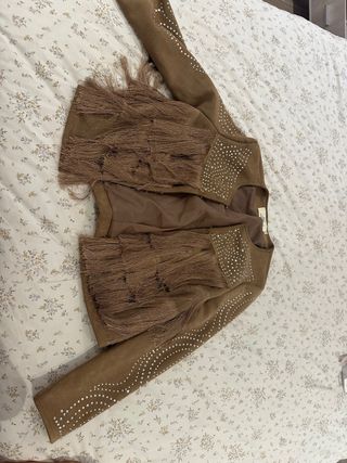 Chaqueta marrón flecos brillantes(no wasaps ) 
