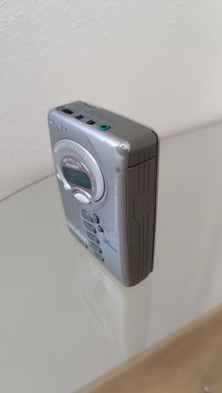 Walkman con Radio Sony WM-FX271