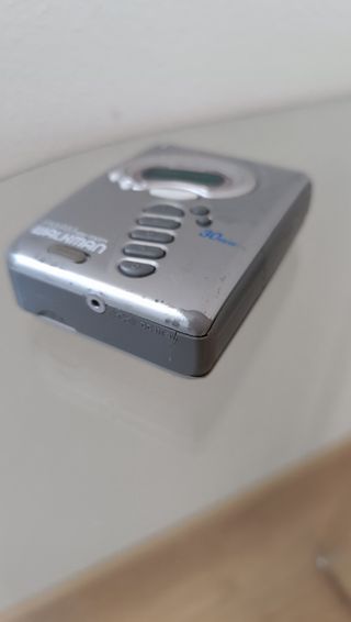 Walkman con Radio Sony WM-FX271