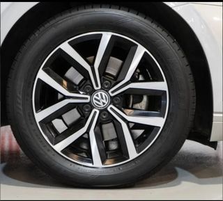 1  / UNA LLANTA NIVELLES - VOLKSWAGEN PASSAT 